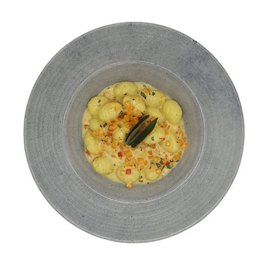 [08456] Gnocchi mit Kürbis und Walnuss in Salbei-Parmesanrahm