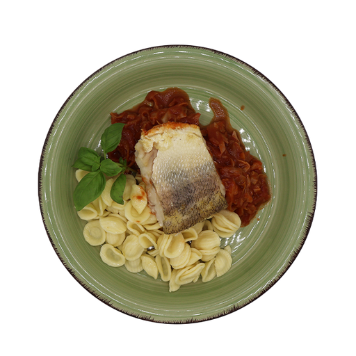 [08529] Pike-perch fillet on tomato and pointed cabbage, served with tagliatelle