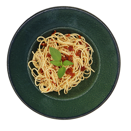 [08574] Spaghetti Aglio e Olio mit Chili und getrockneten Tomaten