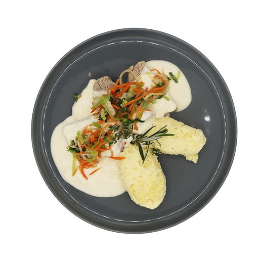 [08796] Veal boiled beef with vegetable julienne, horseradish sauce and mashed potatoes